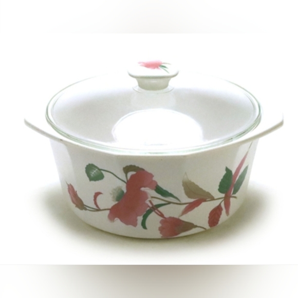 Mikasa Silk Flowers 'Fire & Ice" Casserole Dish with Matching Lid. EUC. - Picture 2 of 10